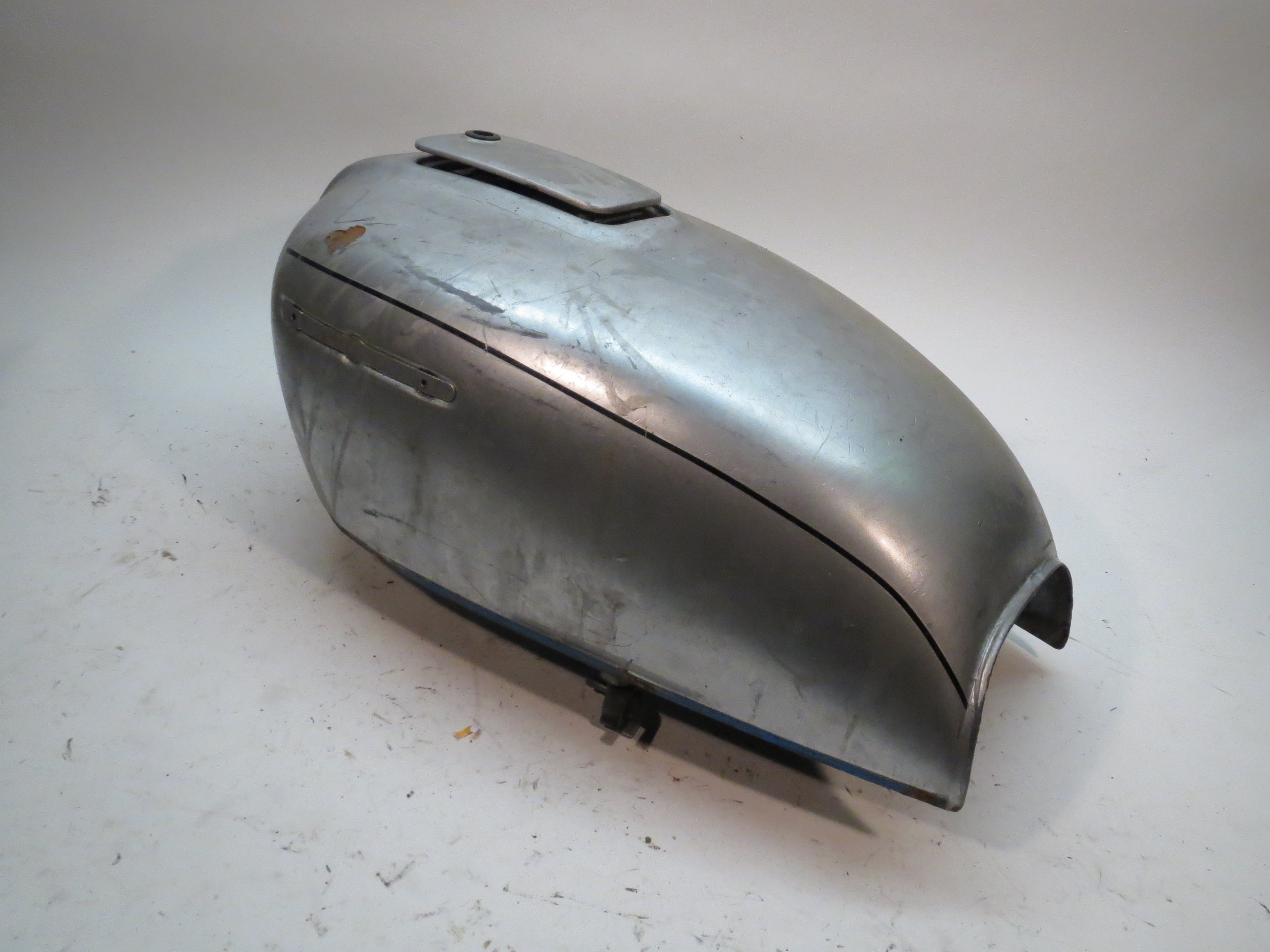 honda cb550 gas tank