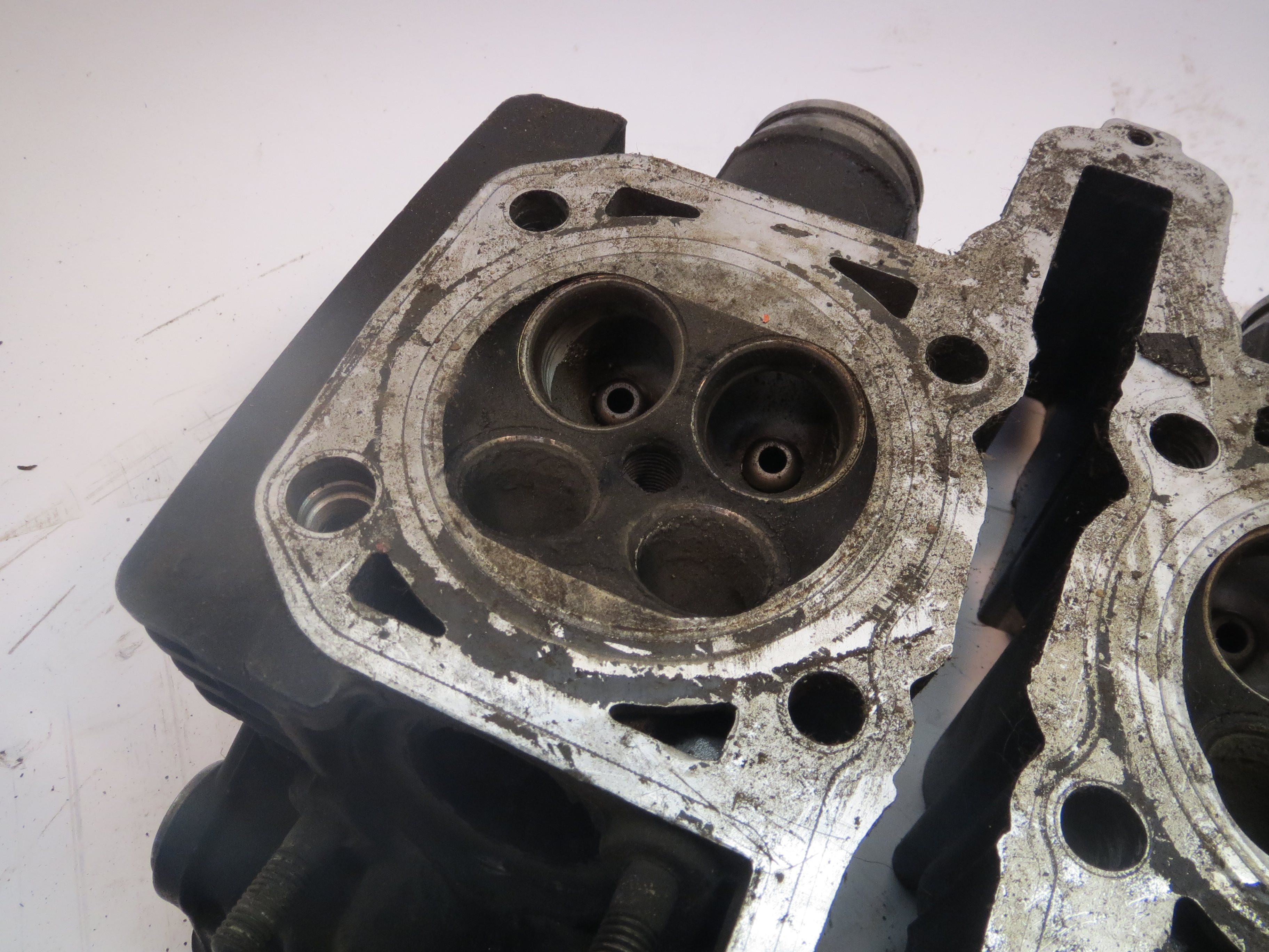 Kawasaki EX500 Ninja 500 EN450 Cylinder Head 85 - 90