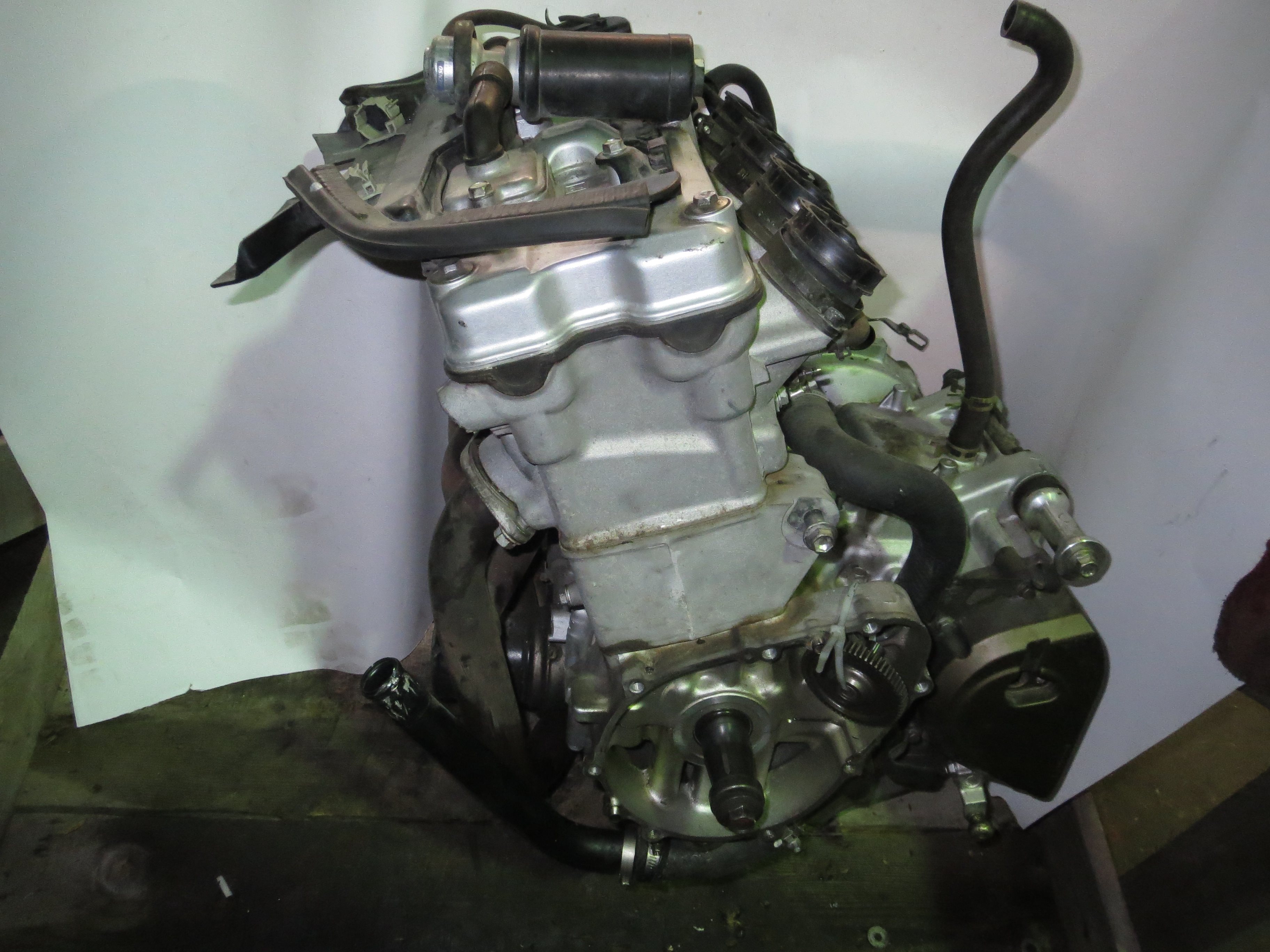 kawasaki zx9r engine